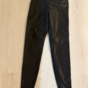 Shiny Black Leggings cropped fit size small